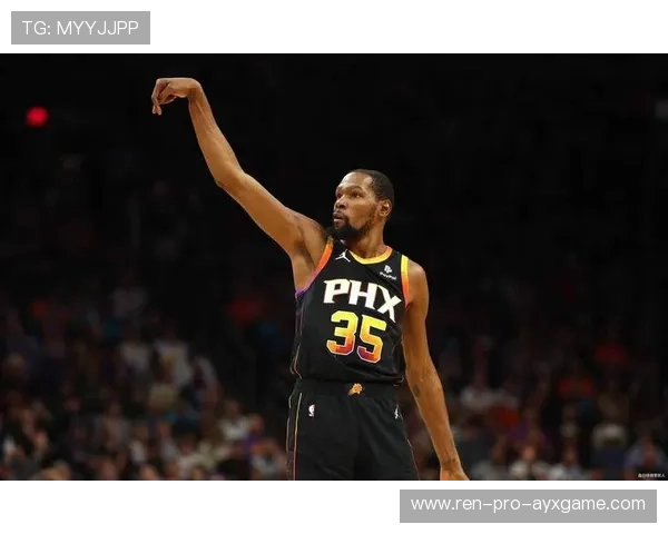 太阳杜兰特精准传球，助攻队友得分：在场上与生活中的团队协作之道